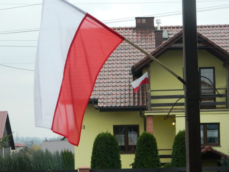 11 LISTOPADA – WYWIEŚMY FLAGI PAŃSTWOWE